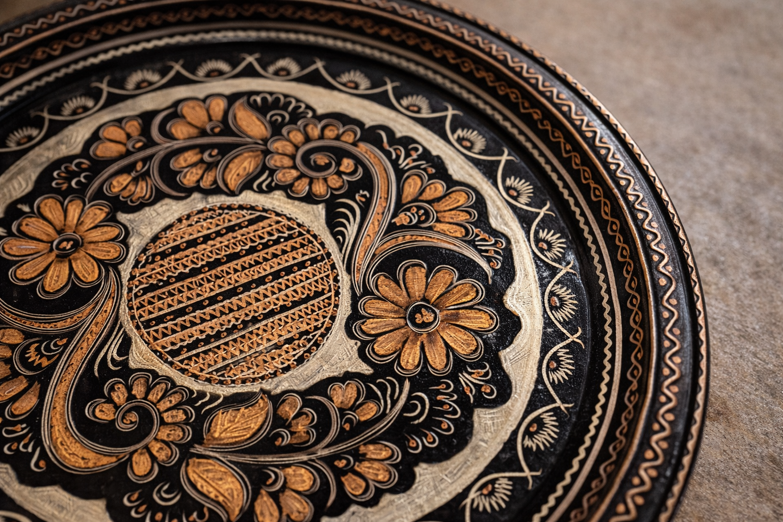 Hand Engraved Ottoman Copper Serving Tray Traditional Turkish Decorative Tray